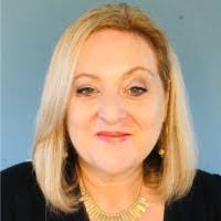 Shelly Dudley's Instagram, Twitter & Facebook