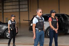 New orleans is an american television series, executive produced by gary glasberg and mark harmon. Ncis New Orleans Fans Say The Show Is Much Better Without This Major Character
