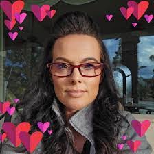 Hailey Blount's Instagram, Twitter & Facebook