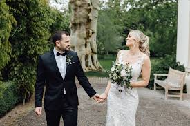 Liebe freunde des fv bad urach, liebe uracher, im namen des vereins wünschen wir euch und ihnen trotz aller schwierigkeiten, die uns corona momentan beschert, ein gesegnetes und frohes. Liebevolle Hochzeit In Der Kunkele Muhle Manuela Marks Fotografie Hochzeitsfotografie