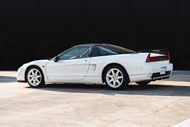 This is a racing version of the original, with improvements including an increased drive ratio for improved. Ù†Ø³Ø®ØªØ§Ù† Ù…Ù…ÙŠØ²ØªØ§Ù† Ù…Ù† Ù‡ÙˆÙ†Ø¯Ø§ Nsx R Ù„Ù„Ø¨ÙŠØ¹ Ø¹Ø§Ù„Ù… Ø§Ù„Ø³ÙŠØ§Ø±Ø§