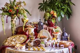 En los últimos años ha empezado a ponerse de moda y la mayoría de los novios millennials lo prefieren. Celebra Una Boda Tipo Cocktail El Laurel Catering