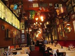 Amazing Roger La Grenouille Roger The Frog 28 Rue Des Grands Augustins 75006 Paris France Paris Rue Lieux A Visiter