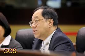 Foto) Secretário para a Economia e Finanças, Francis Tam, apresenta as  Linhas de Acção Governativa para 2010 na área da Economia e Finanças.