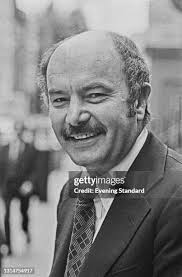 381 Dan Tana Photos & High Res Pictures