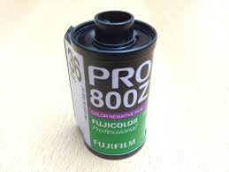 Fuji Pro 800z Despite Its High Iso Rating It Performs Better When Overexposed By At Least 1 3 Of A Stop It S Out Color Negative Film Kodak Portra Bai Bottle