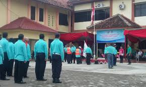 Nina venus indonusa i, located at sundawenang, parung kuda, sukabumi, jawa barat 43357, indonesia. Buruh Tak Terdaftar Bpjs Kemnaker Panggil Pt Nina Venus Serikat Pekerja Nasional