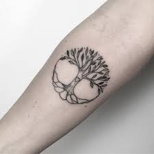 Nice Tiny Tattoo Idea 75 Inspiring Minimalist Tattoo Designs Subtle Body Markings With Deep Symbolis Tattoo Minimalist Tattoo Tattoos Tree Tattoo Small