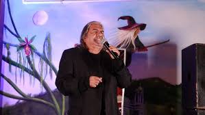 Llegaré, William Fallas