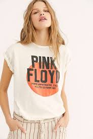 Camisa Da Caminhada Da Fraternidade 2018 Pink Floyd Boy Tee In 2020 Retro Graphic Tees Mothers Day Shirts T Shirts For Women