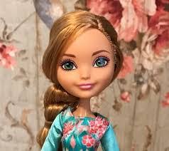 Ella Winter's Instagram, Twitter & Facebook