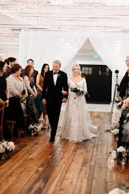 Glamorous New Year S Eve Wedding Ceremony At Ramble Creek Vineyard In Athens Tn Photography By Www S In 2020 New Years Eve Weddings Wedding Dresses Lace Lace Weddings