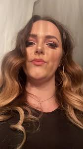 Hi 👋🏼💗 #introducemyself #introduceyourselfchallenge #CapCut #aboutme