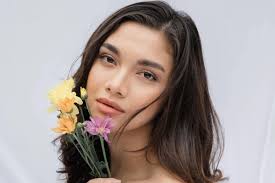 Angela Gilsha Dikejar Kapal Tambang di Raja Ampat, Momen Menegangkan Seumur  Hidup : Okezone Celebrity