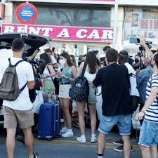 Baleares supera este domingo los 14.000 contagios activos de covid. Coronavirus En Espana Mallorca Abrumada Por Un Contagio Masivo Entre Estudiantes Que No Deja De Crecer