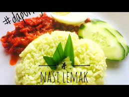 Nasi lemak, ayam goreng kampung via salamisimon1.blogspot.my. Resepi Nasi Lemak Pandan Hijau Sambal Power Mudah Dan Sedap Youtube