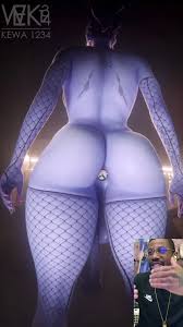 胖屁股寡妇制造商用她的变性鸡巴准备操她的屁股 由 L6RD7BLU3 FUTA: 胖美女, 3D, 肛交 变性人 色情 | Faphouse