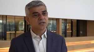Metropolitan Police has real problems, Sadiq Khan says - BBC News