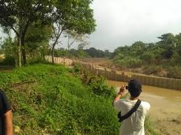 Tempat wisata ciranggon / jika anda lebih menyukai wisata di tempat yang menyatu dengan alam, mungkin tempat wisata di klaten yang satu ini sangat cocok untuk anda. Tempat Wisata Ciranggon Penyempitan Sungai Cibeet Bikin Resah Radar Karawang