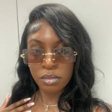 Lyndsay Brown (@lyndsay.rayeee) • Instagram photos and videos