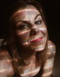 Heather Grinnell's Instagram, Twitter & Facebook