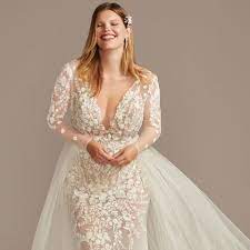 As the mother of the bride, you have a key role to play in the wedding proceedings and a lot of eyes are going to. 20 Best Plus Size Wedding Dresses Of 2021
