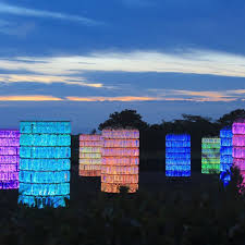 The Install Team Are Doing A Fantastic Job In Darwin Bruce Munr Installation Art Winter Art Interesting Art