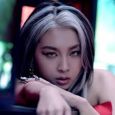 Pin By Jennie Kim On K A R D Kard Red Moon Kpop Girls