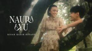 C c/e saat indah f ku berhadapan denganmu dm memandang wajahmu g c am dm g yesus kekasih jiwaku c c/e bawa daku f erat dalam pelukanmu dm menikmati kasih g c dan indahnya hadiratmu c c/e saat indah f ku berhadapan denganmu dm mendengar suaramu … continue reading menikmati kasihmu (loving god loving people) Lirik Lagu Kisah Kasih Sayang Naura Ayu Trinity Optima