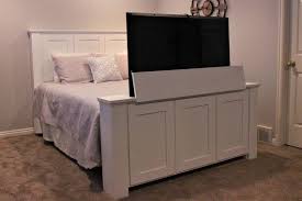 Hartford Tv Bed En 2020 Idee Chambre Chambres A Coucher Modernes Decoration Maison