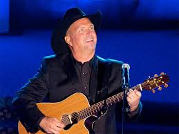 Garth Brooks Ends His 19 Year Mke Drought With Two Bradley