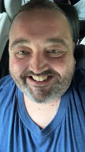 Hope everyone's week is off to a great start! Looking for friends and  possibly more. DMs are always open