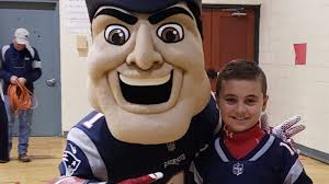 Leo Larocque's Instagram, Twitter & Facebook