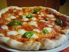 Pizza Come In Pizzeria Ma Con Il Forno Di Casa Pizza Ricette Idee Alimentari Ricette Di Cucina