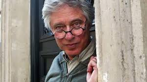 Robert Littell: «Adapter quarante ans d'histoire de la CIA était un vrai  défi»