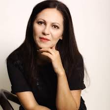 Лариса Кузнецова, эксперт по ясновидению, таролог
