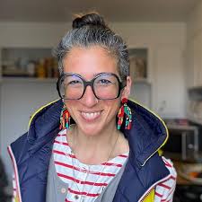 What the Bread Says: Baking with Love, History, and Papan: Garcia, Vanessa,  Palin, Tim: 9781735345185: Amazon.com: Books