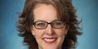 Nina Crowe's Instagram, Twitter & Facebook