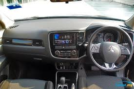 That this comes despite the vehicle's amazingly short rear overhang that has to provide space for a fuel tank, independent rear. Review Mitsubishi Outlander 2 0 4wd Underrated Often Forgotten But Hidden Surprises Abound Reviews Carlist My
