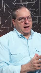 Cuando un contrato de millones está en juego, las acusaciones vuelan de un  lado a otro. ¿Quién incumplió primero? El gobierno dice una cosa, LUMA  otra. , ¿Te perdiste el programa en vivo? Velo ahora ...