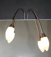 Welche spiegelleuchte sie in ihrem bad verwenden können, hängt in erster linie von ihrem spiegel und ihrem persönlichen geschmack ab. Halogenleuchte Spiegelleuchte Halogen Lampe Glas Leuchte Badezimmer Beleuchtung Kaufen Bei Dtg Dynamic Trade Gmbh