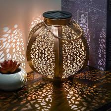 Outdoor Hanging Solar Lantern Lights With Baroque Pattern Waterproof Solar Garden Lights Outdoor Lanterns Solar Lanterns Solar Hanging Lanterns