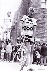 Winnaar van de tour in 1969, 1970, 1971, 1972 en 1974. Montague Bikes Montaguebikes Twitter Cycling Photography Cycling Pictures Bicycle Race