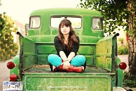 Snowfall solo is an 8 inch, light skinned, brown eyed wendy doll. Samantha Crain Music In London