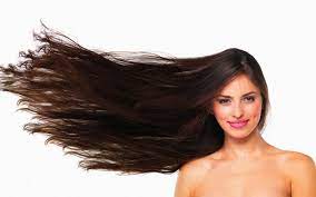 Lisciare i capelli senza piastra: Trucchi Per Avere Capelli Lisci Perfetti