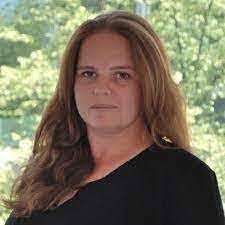 Anna Drucker's Instagram, Twitter & Facebook