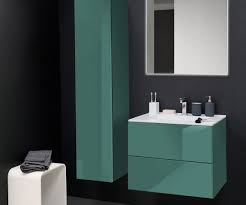 Voici une réalisation de meuble s'accordant parfaitement à cette salle de bains contemporaine avec verrière métal noir. Meuble Vasque Liberte Gloss Turquoise Turquoise L700 X P480 X H576mm