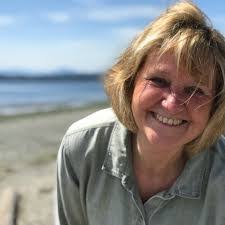 Hilary Chase's Instagram, Twitter & Facebook