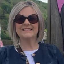 Spotted in M&S: Red Berry & White Chocolate Buche! “Layers of sponge, white  chocolate, feuillantine, white chocolate mousse, blackcurrant confit,  finished with glazed red berry mousse”.