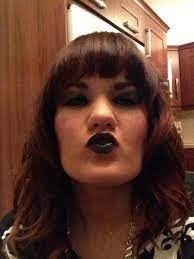 Leanne Shannon's Instagram, Twitter & Facebook